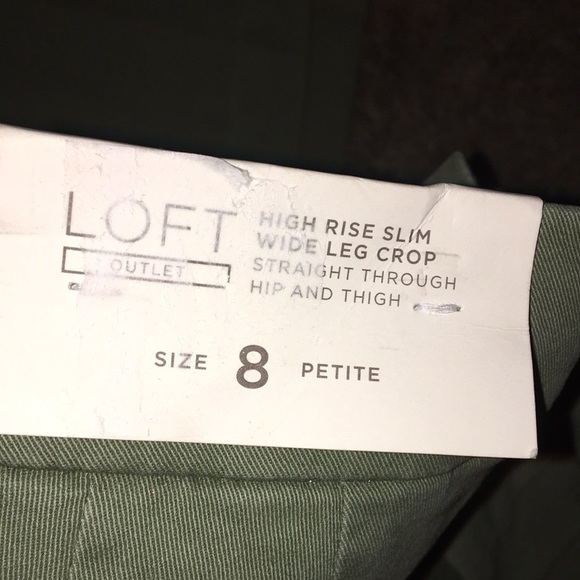 NWT Loft Outlet High Rise Slim Fit Olive Green Wide Leg Crop Pants Petite - Picture 3 of 8